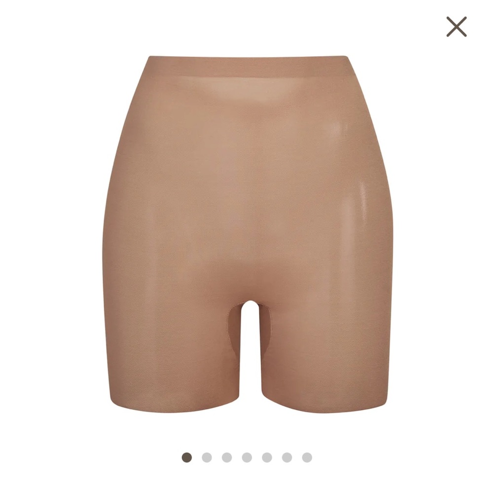 SHEER SCULPT LOW BACK SHORT sienna